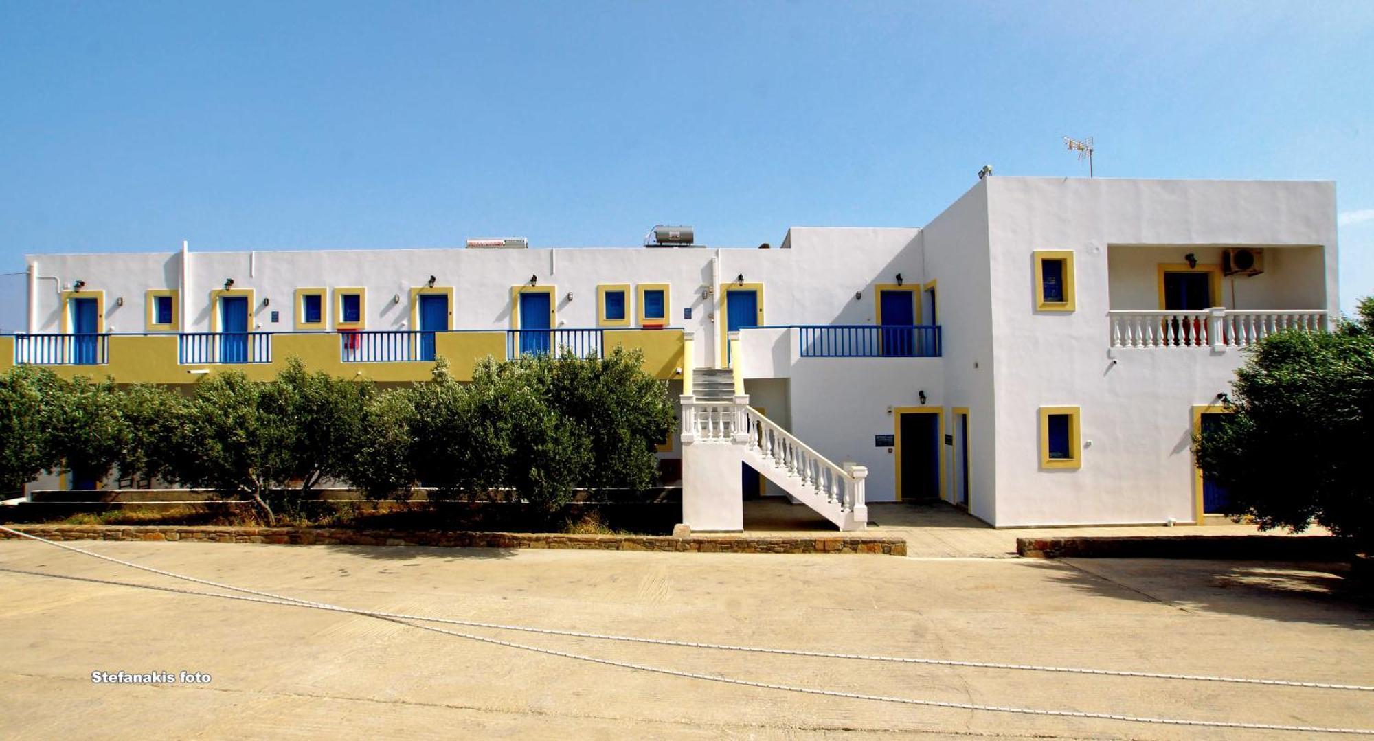 Aeriko Hotel Apartments Agia Marina  外观 照片