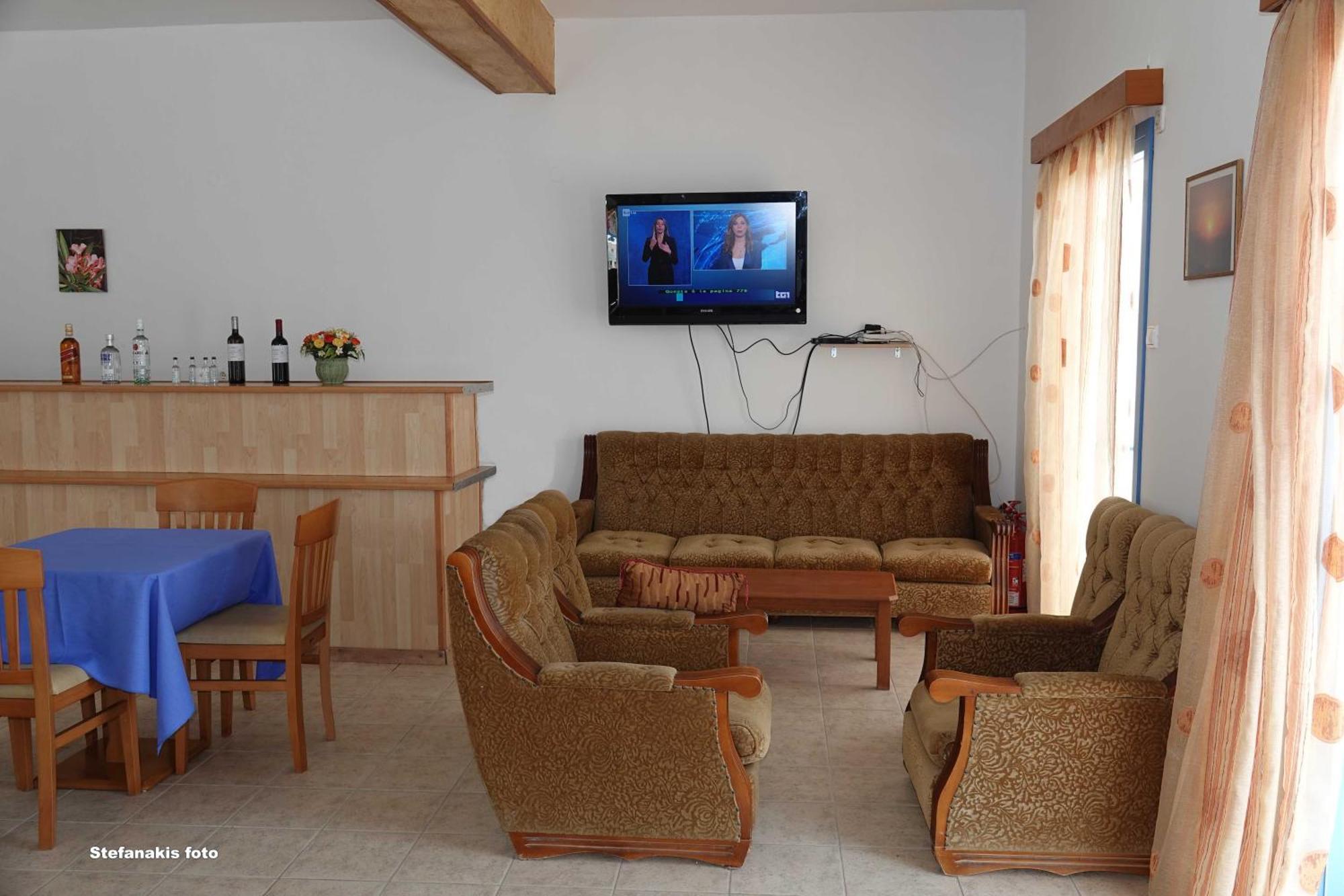Aeriko Hotel Apartments Agia Marina  外观 照片